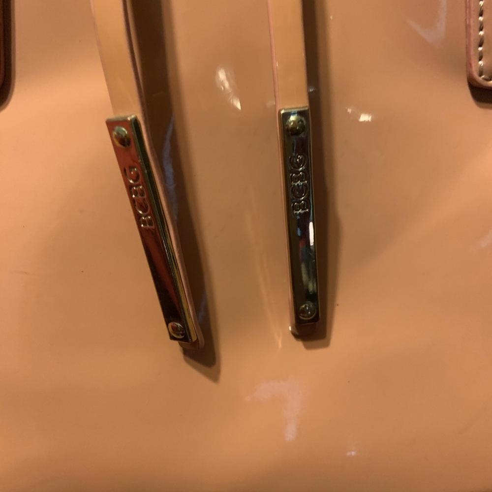 BCBG BAG - Picture 2 of 4
